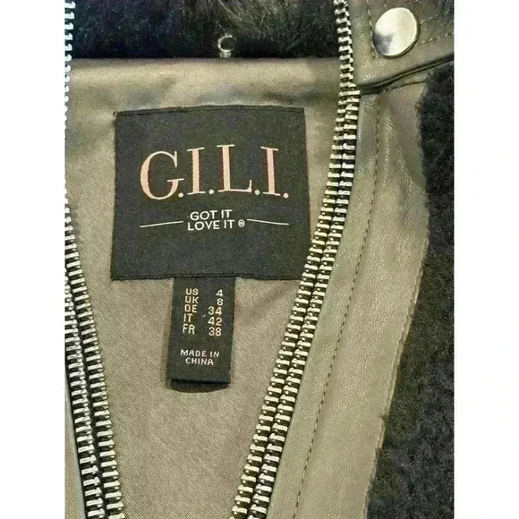 G.I.L.I. GOT IT LOVE IT Women’s Vest Sz 4 Double Zip Faux Fur Gray / Black - Picture 4 of 4